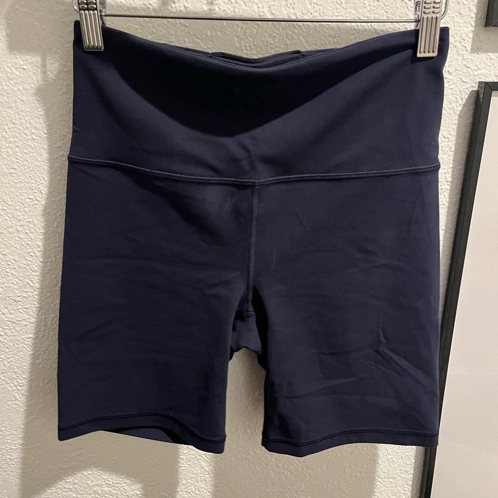 Athleta Elation 7 inch shorts